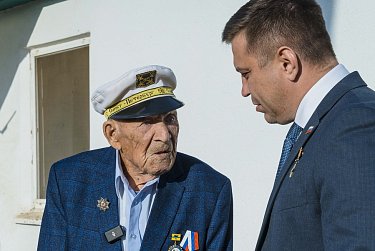 Участнику ВОВ Андрею Ивановичу Яцуре исполнилось 100 лет